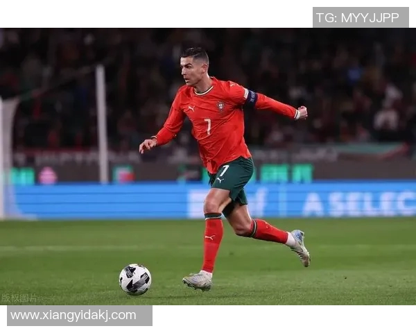 《足球传奇再现激情绿茵场 球星巨制成就无与伦比的运动电影史诗》